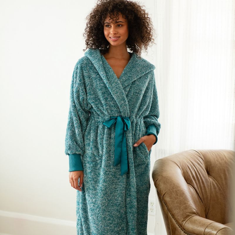 Women's Soft Plush Fleece Robe with Hood, Long Warm Hooded Bathrobe, 4 of 6