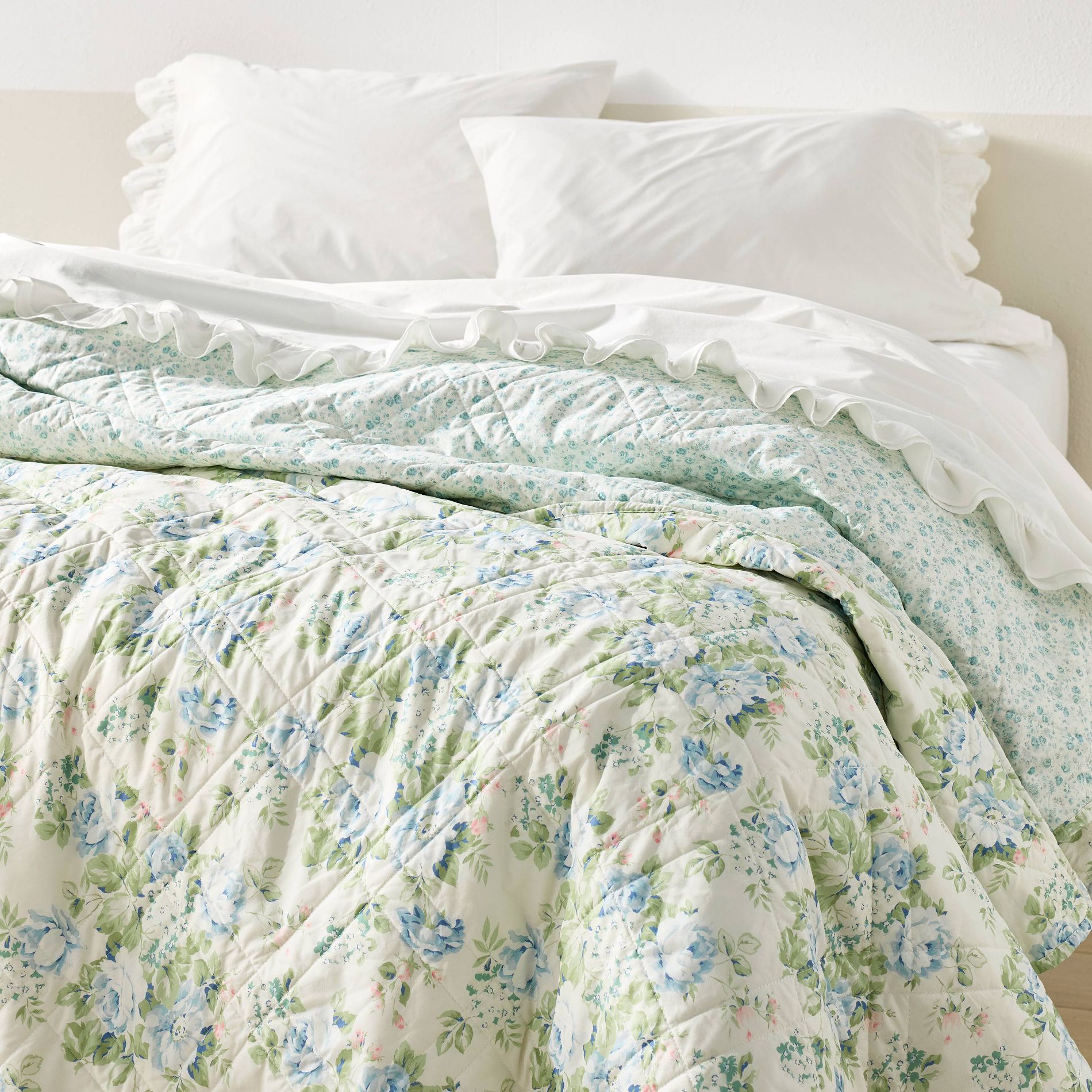 Printed Poplin Quilt Blue/White Simply Shabby Chic