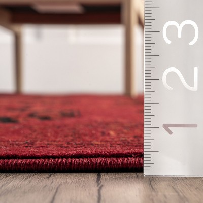 Red 5' x 7' Synthetic Traditional Motif Area Rug