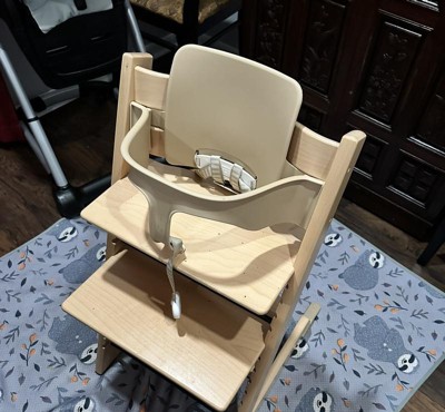  Tripp Trapp - Silla alta y cojín con bandeja Stokke - Nogal con  sistema de alma, ajustable, convertible, silla alta todo en uno para bebés  y niños pequeños : Bebés