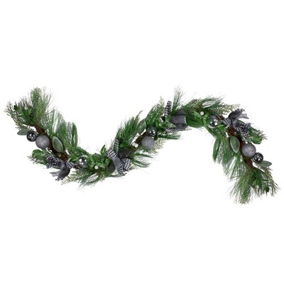 Northlight 6' x 12" White Berries and Plaid Bows Artificial Christmas Garland - Unlit