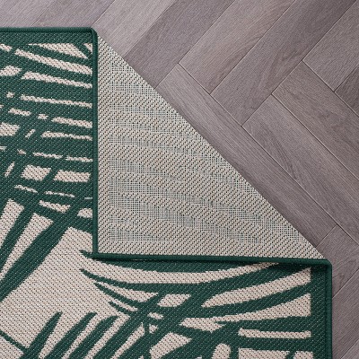 Tropical Green Palm Leaf Easy-Care Indoor/Outdoor Area Rug 5' x 7'