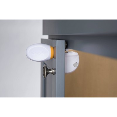 Safety 1st White Adhesive Magnetic Lock System with 8 Locks and 2 Keys