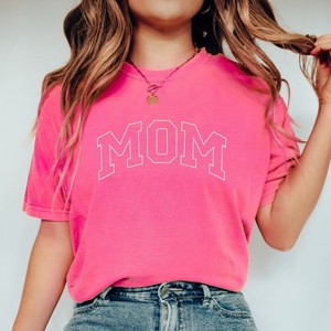 Simply Sage Market Embroidered Mom Varsity Outline Garment Dyed Tee - 1 of 4