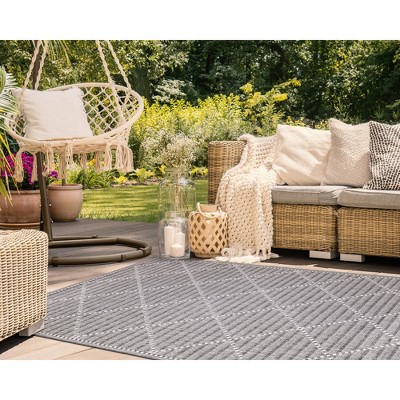 Checker Diamond Charcoal 58.5" Synthetic Indoor/Outdoor Rug