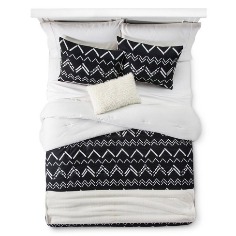 Black Chevron Stripe Comforter Set King 5pc Room Essentials