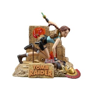 Dark Horse Comics Tomb Raider Lara Croft (Classic Era) 7 Inch PVC Statue - 1 of 4