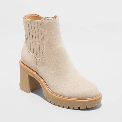 Women&#39;s Katrina Platform Boots - Universal Thread&#8482; Tan 7.5