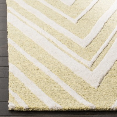 Light Gold and Ivory Hand-Tufted Wool Area Rug, 3' x 5'