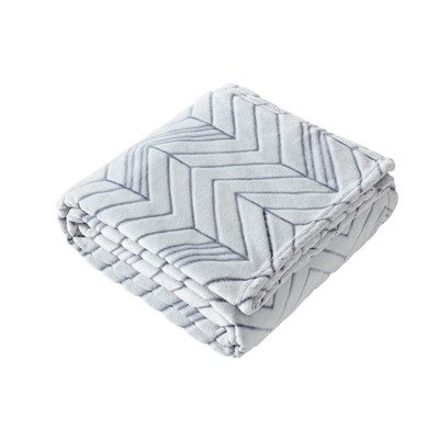 Kenneth Cole Delancey White 50" X 70" Throw Blanket