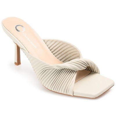 Journee Women's Greer Sandals