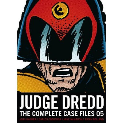 Judge Dredd: The Complete Case Files 05, 5 - by  John Wagner & Alan Grant (Paperback)