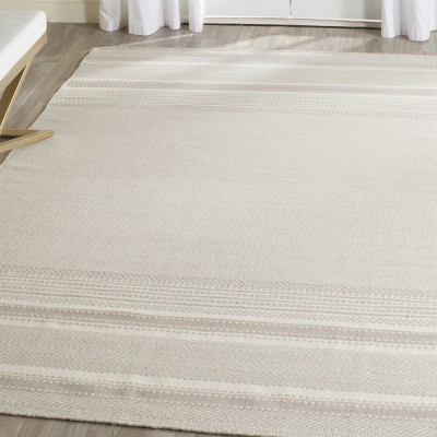 Grey and Ivory Handwoven Wool and Cotton 5'x8' Area Rug