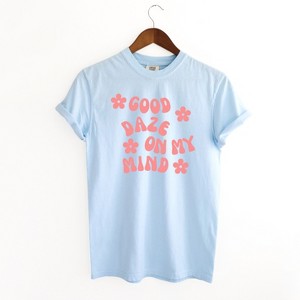 Simply Sage Market Women's Good Daze On My Mind Flowers Short Sleeve Garment Dyed Tee - 1 of 2