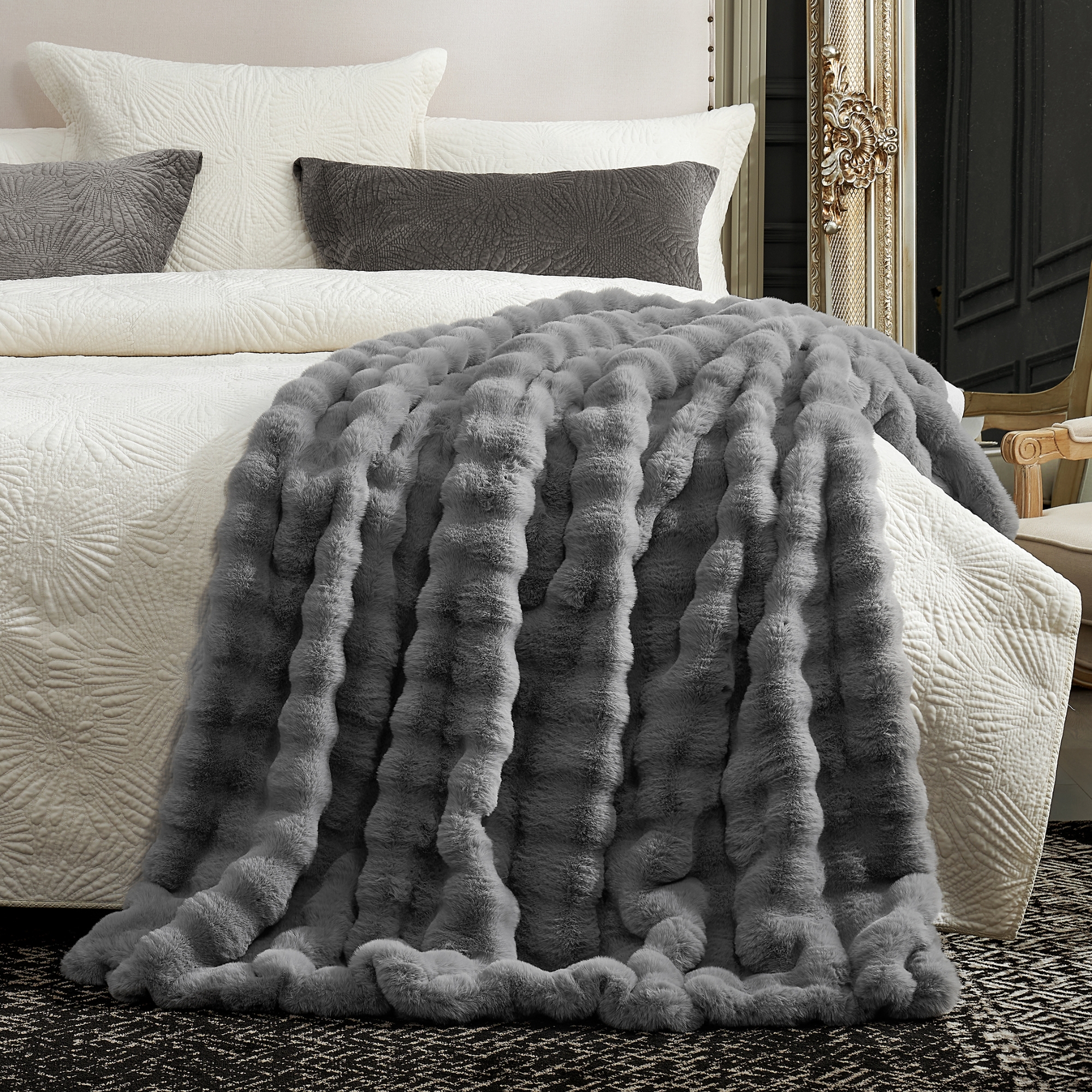 Ultra-Soft Bubble Faux Fur Throw Blanket Luxury Dual-Sided Rabbit Fur Blanket for Couch, Bed, Gift