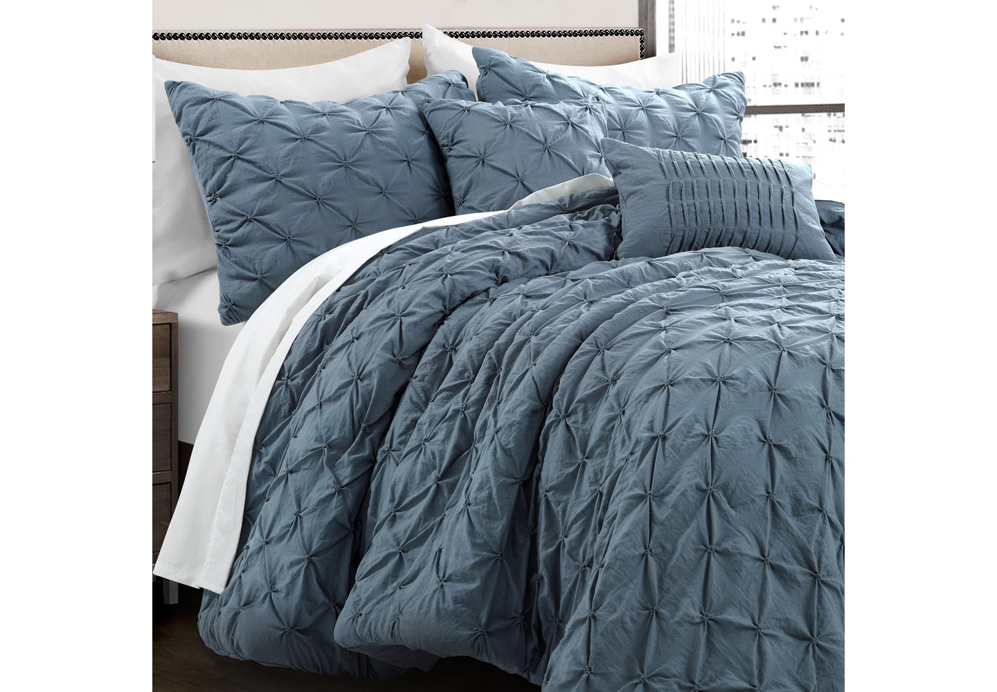 Постельное бельё Lush Decor Ravello Pintuck Comforter Stormy Blue - 5 Piece Bedding Set - Full / Queen, цвет: Синий — фото 1