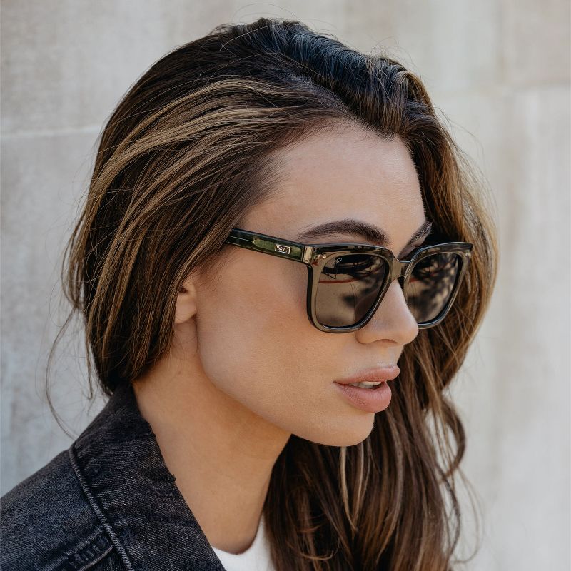 WMP Eyewear Classic Women Rectangular Polarized Sunglasses, 4 of 5
