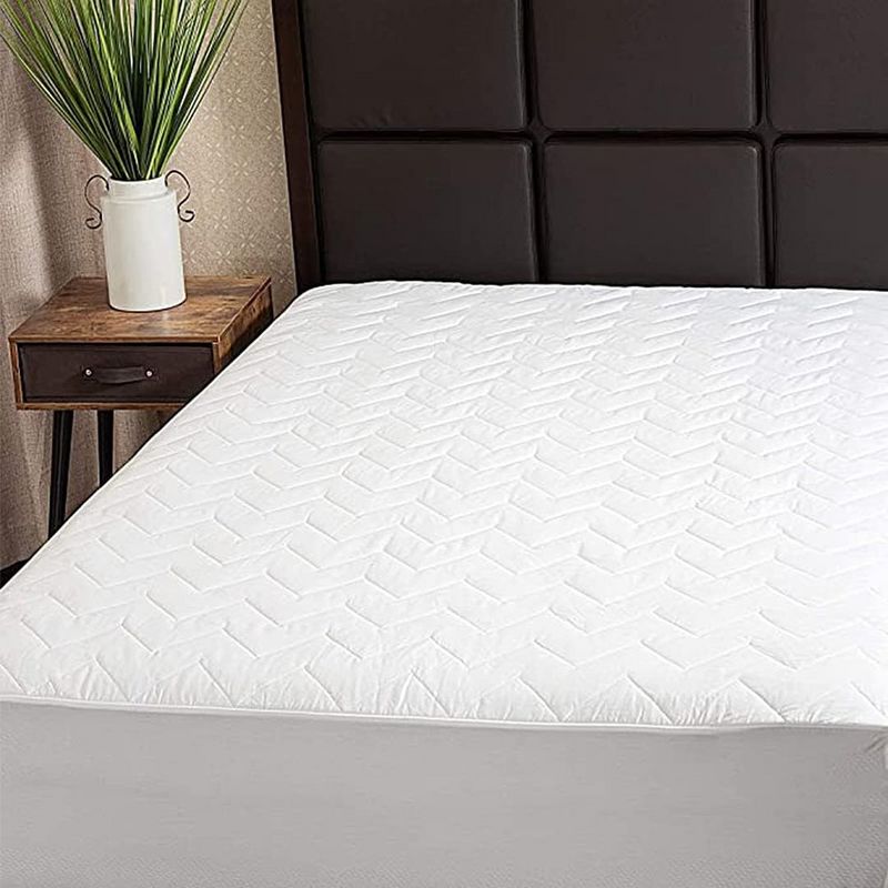 Waterguard Waterproof Quilted Mattress Pad Protector – White, 1 of 9