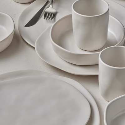 Hekonda Beige and White Ceramic 32-Piece Dinnerware Set