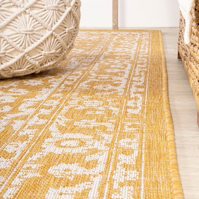 Medallion Mirage 5' Square Gray and Cream Boho-Chic Synthetic Rug