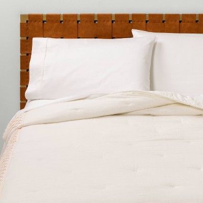 cream quilt bedding