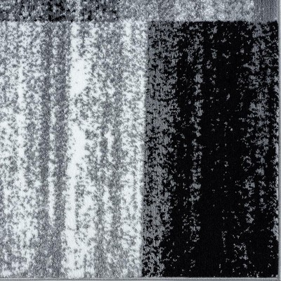 Gray Geometric 5' x 7' Stain-Resistant Synthetic Area Rug