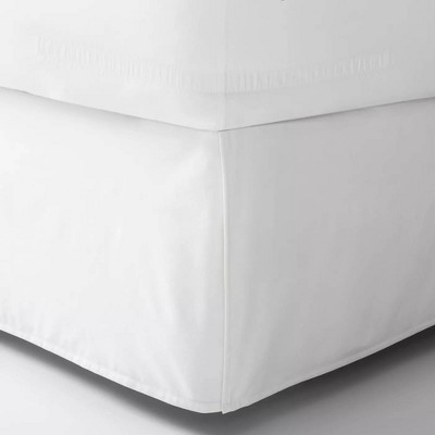 Queen Bedskirt White - Room Essentials™