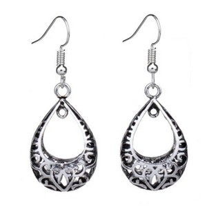 Hollywood Sensation Tieha Retro Drop Dangle Earring - 1 of 3