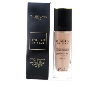 Guerlain Lingerie De Peau Foundation SPF20, 02N Clair Light - 1 of 4