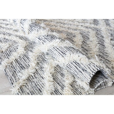 Gray and White Diamond Pattern Wool Area Rug, 8' x 10'