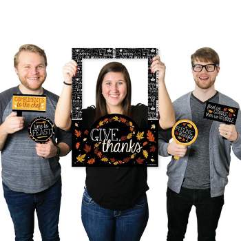 Big Dot of Happiness Give Thanks - Thanksgiving Party Photo Booth Picture Frame and Props - Printed on Sturdy Material