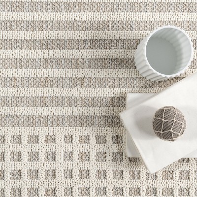 Yulia Light Grey Geometric Washable Synthetic 4' x 6' Rug