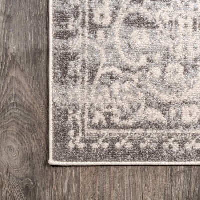 Mediterranean Filigree Medallion Light Gray/Cream Synthetic Area Rug