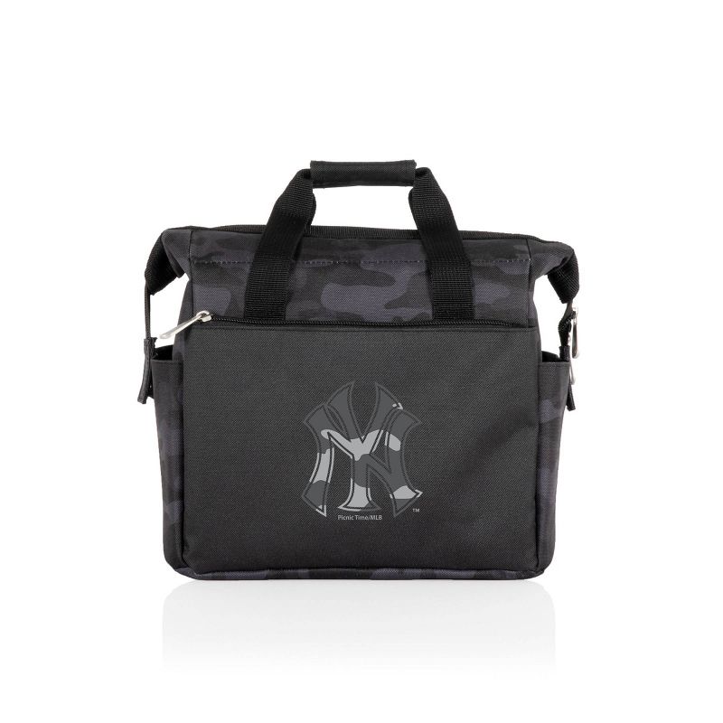 MLB New York Yankees On The Go Soft Lunch Bag Cooler - Black Camo, 1 of 5