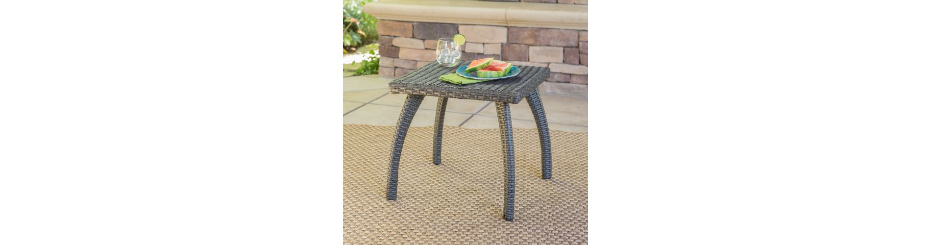 Lyngins Gray Wicker Outdoor End Table, 17.7" Square Patio Accent Table with Iron Frame, Rattan Patio End Table, Outdoor Side Table