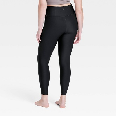 Women's Effortless Support High-Rise 7/8 Leggings - Picture 8 of 25