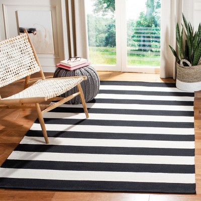 Coastal Breeze Handwoven Black and Ivory Cotton 6' x 9' Area Rug