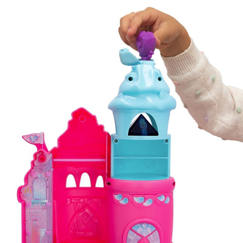 Cry Babies Magic Tears Icy World Elodie&#39;s Crystal Castle Playset, 5 of 9
