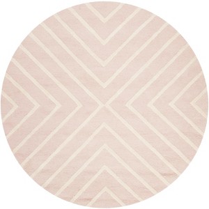 Safavieh Kids Pattern SFK920 Hand Tufted Indoor Rugs - Safavieh - 1 of 3