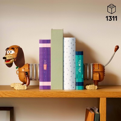 Детские конструкторы LEGO Disney and Pixar Toy Story Slinky Dog Bookends 43301 — фото 2
