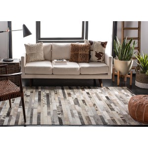 Studio Leather STL218 Hand Woven Indoor Rugs - Safavieh - 1 of 4