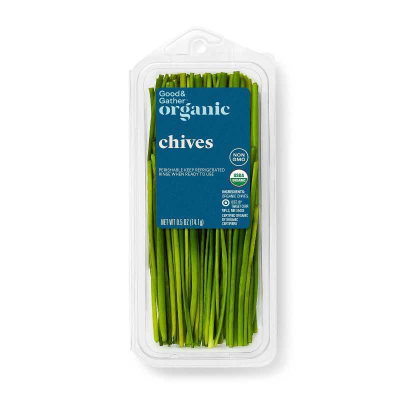 Organic Chives - 0.5oz - Good &#38; Gather&#8482;, 1 of 4