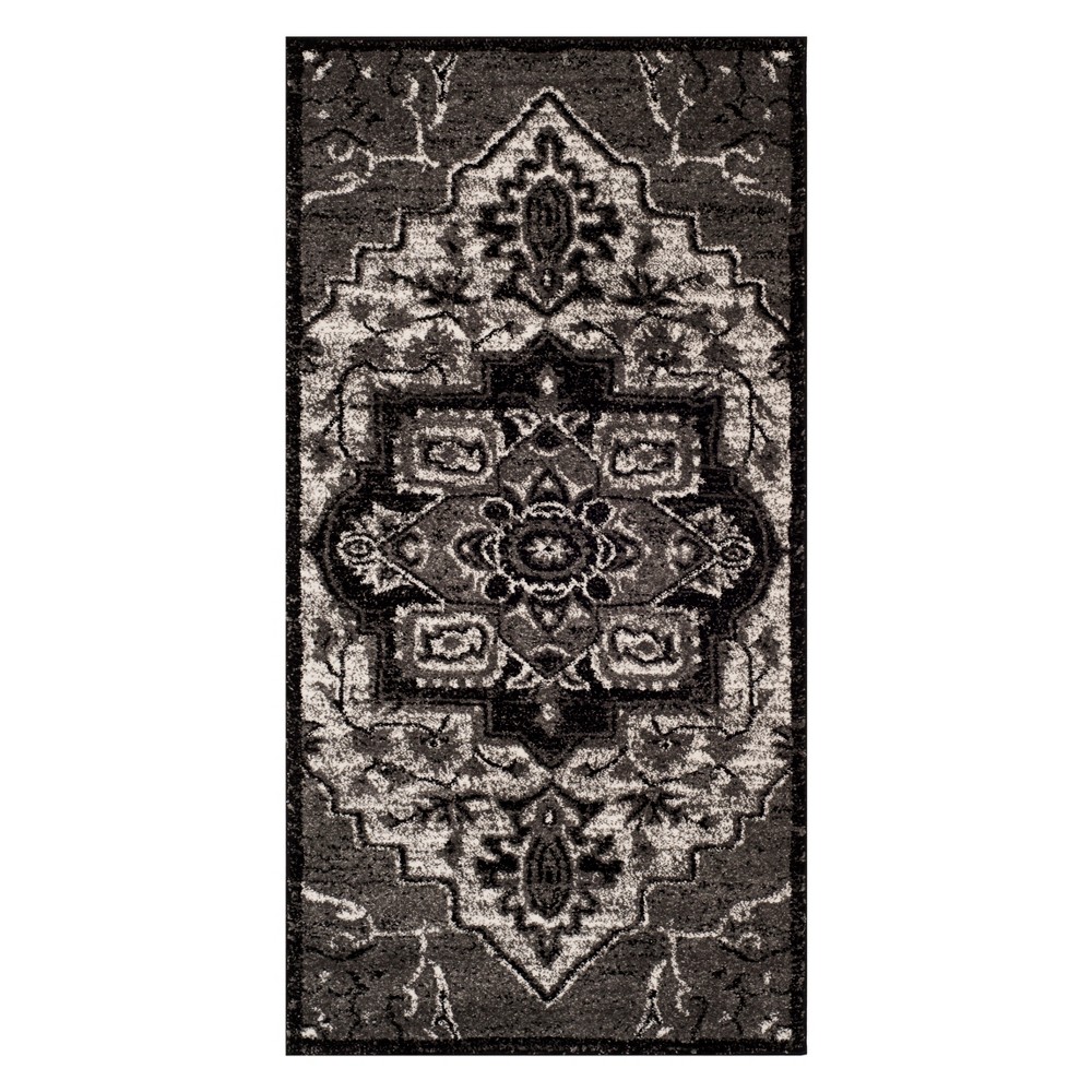 2'7inx5' Medallion Loomed Accent Rug Light Gray - Safavieh