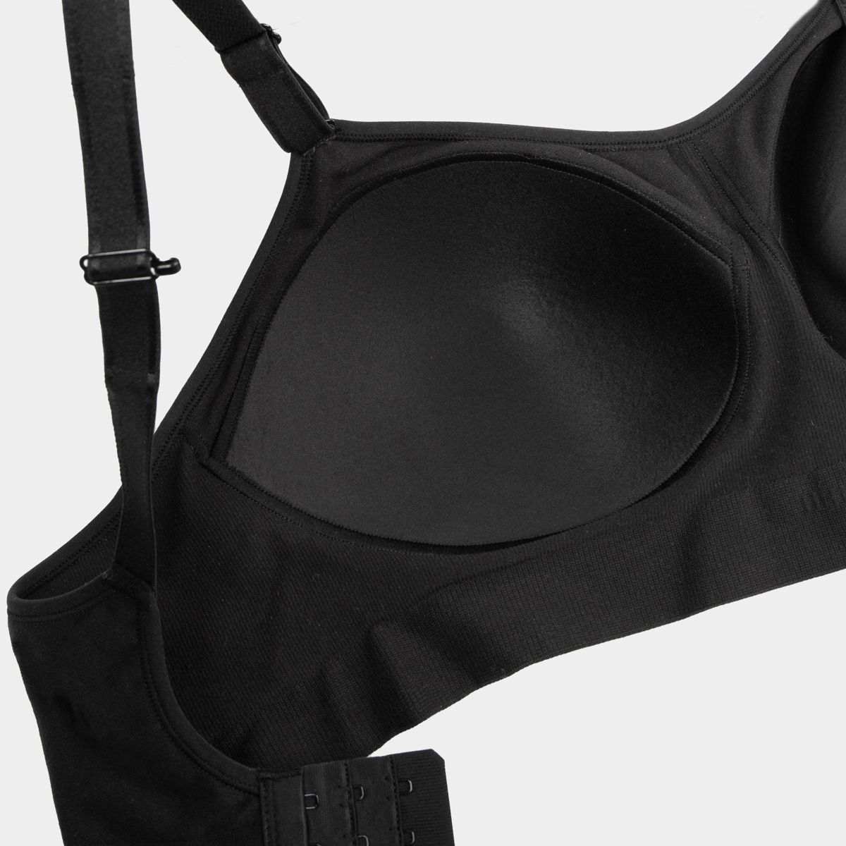 Fruit of the Loom Women's 360° Stretch Seamless Smooth Support Wireless Bra - thumbnail 3