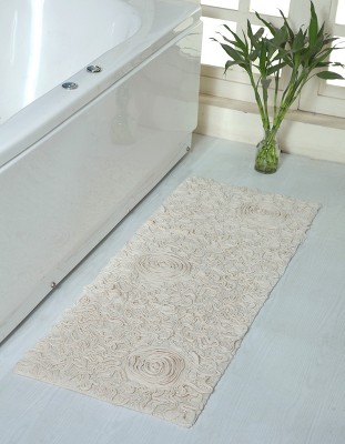 Bell Flower Collection Cotton Floral Pattern Tufted Bath Rug - Home Weavers
