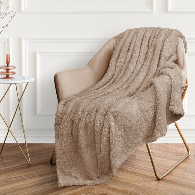 Cozy Sherpa Fleece Throw Blanket in Taupe - Lightweight & Machine Washable