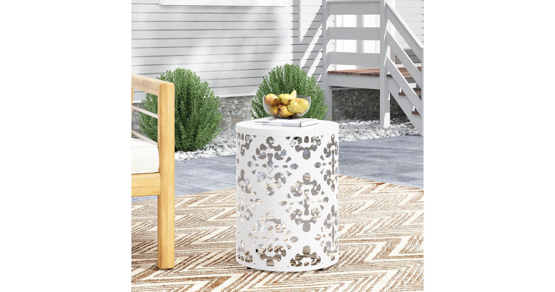 TUYOHW Round Patio End Table,Metal Patio Side Table for Backyard,Pool, Indoor Companion,Durable and Rustproof,White