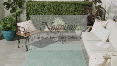 Ivory and White Synthetic Trellis Flat Woven 7' x 10' Rug