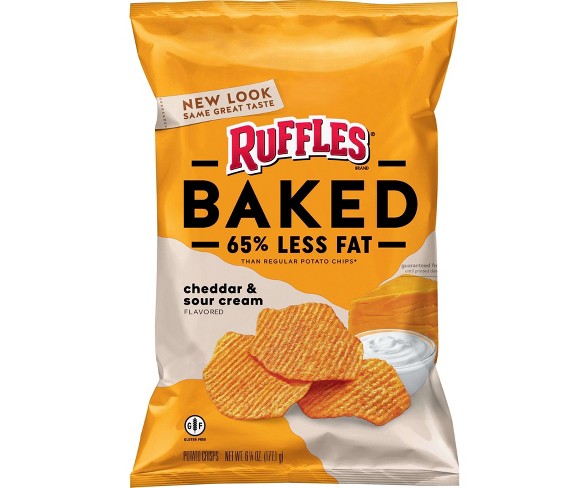 Ruffles Oven Baked Cheddar & Sour Cream Flavored Potato Crisps - 6.25oz