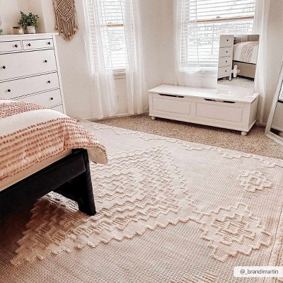 Cream Geometric High-Low Polyester Area Rug 5'3" x 7'